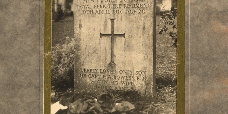Grave of Captain Alan John Bowles, The Princess Charlotte of Wales's (Royal Berkshire Regiment)