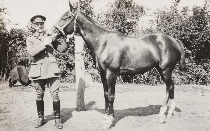 Lieutenant Arthur Fancourt Logan, 2nd Battalion The Bedfordshire Regiment, with his pony, 1915