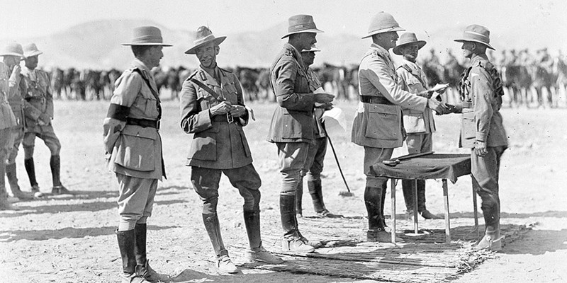 The presentation of medals to troops of Anzac Mounted Division by General Sir Edmund Allenby, 1918