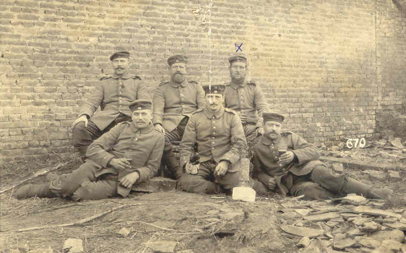 Jakob Hönes (second from right), c1915