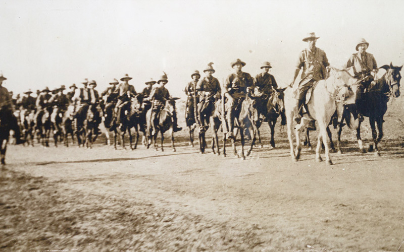 East African Mounted Rifles on patrol, 1915
