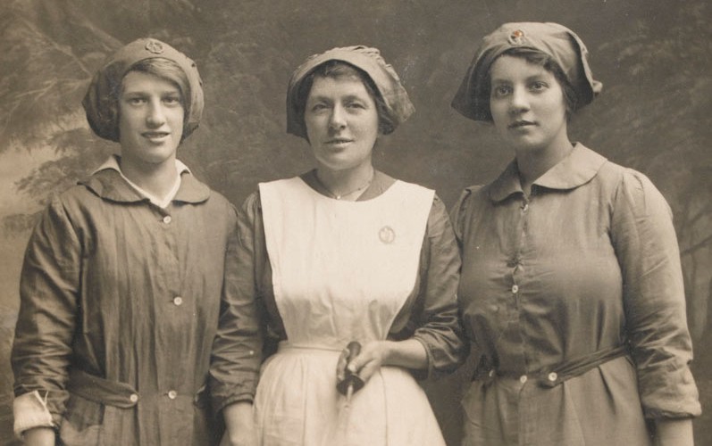 Women’s Legion cooks in 1916